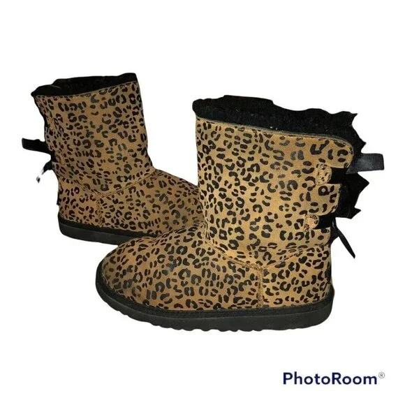 UGG Bailey Bow Womens Leopard/Cheetah Print Shearling Lined Boots Size 4 - Picture 6 of 9